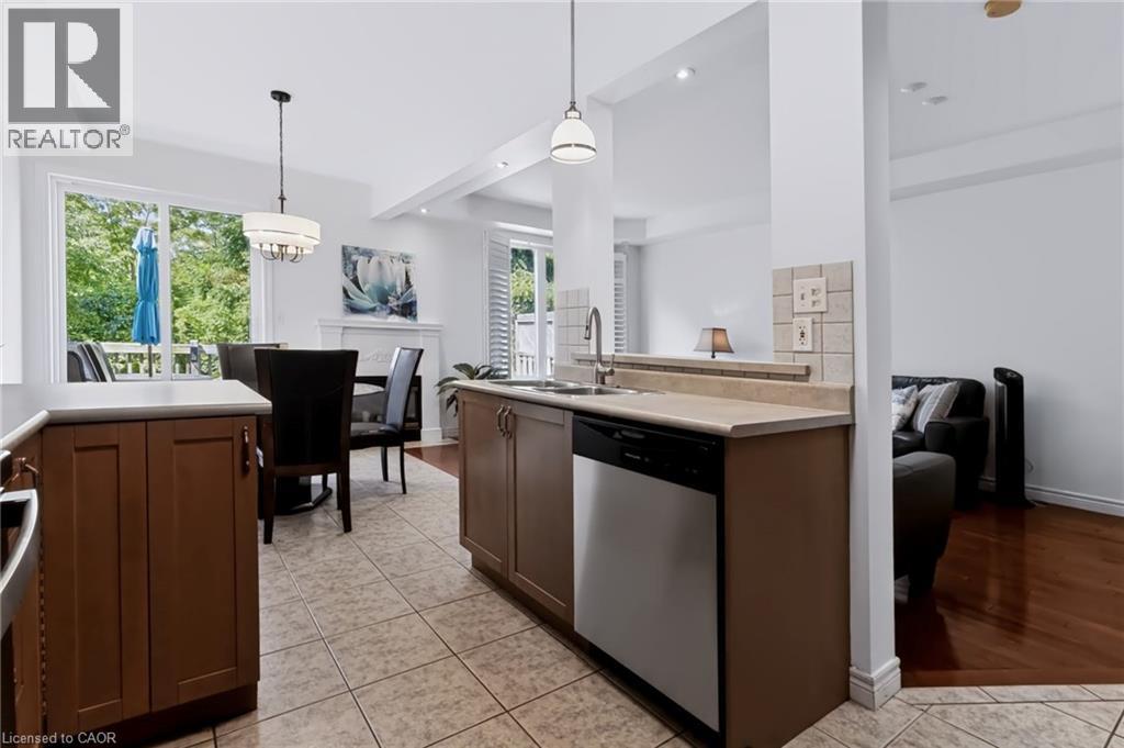 5151 Upper Middle Road Unit# 11, Burlington, Ontario  L7L 7C8 - Photo 8 - 40858415