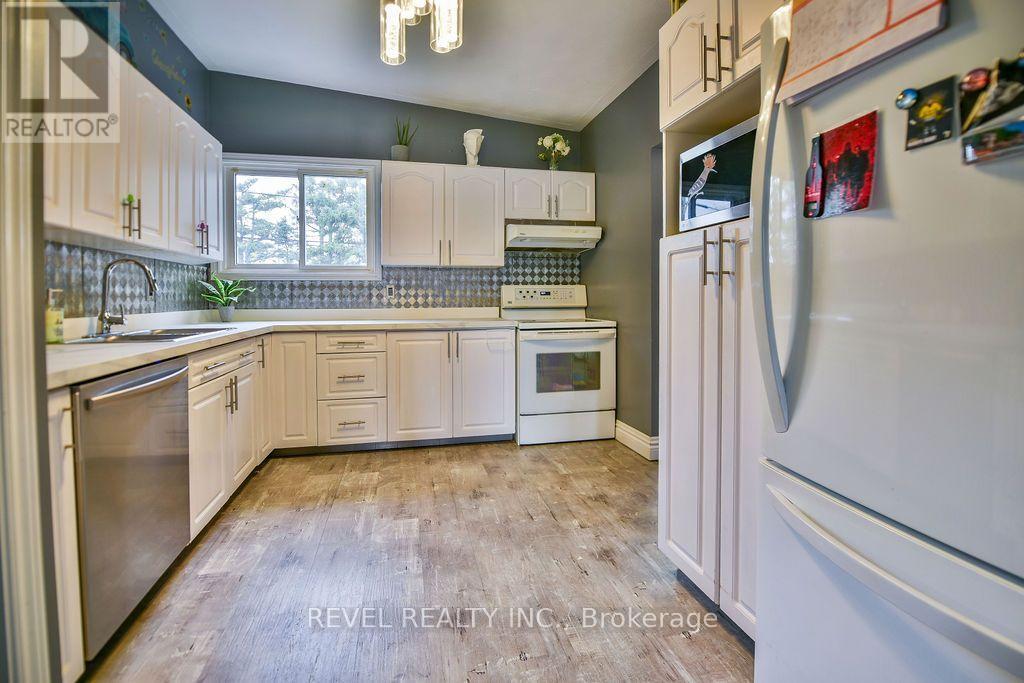 370 Morandin Avenue, Timmins, Ontario  P4N 7R4 - Photo 12 - T13718466
