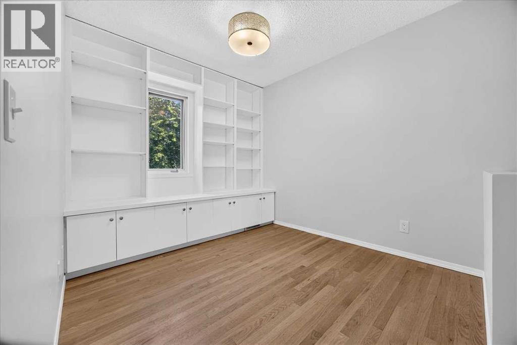 32 Patina Park SW, Calgary, Alberta T3H 3E1 - Photo 23 - A2340249