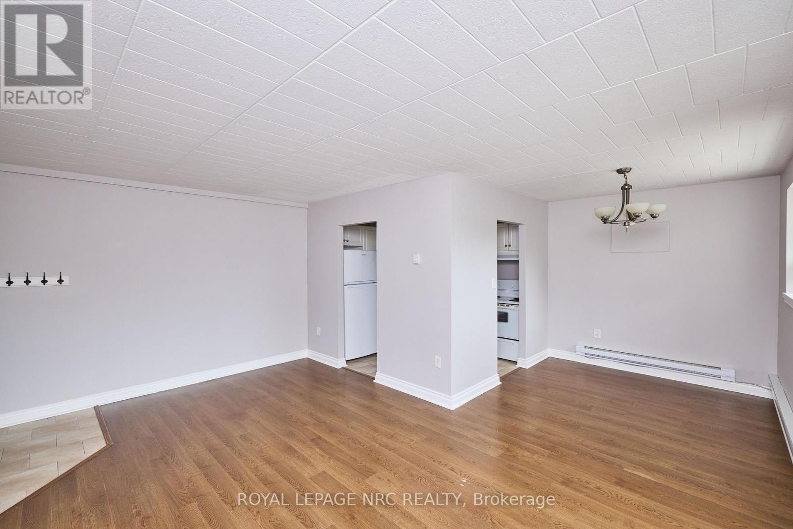 11 - 98 Woodlawn Road, Welland, Ontario  L3C 3J5 - Photo 19 - X13718576