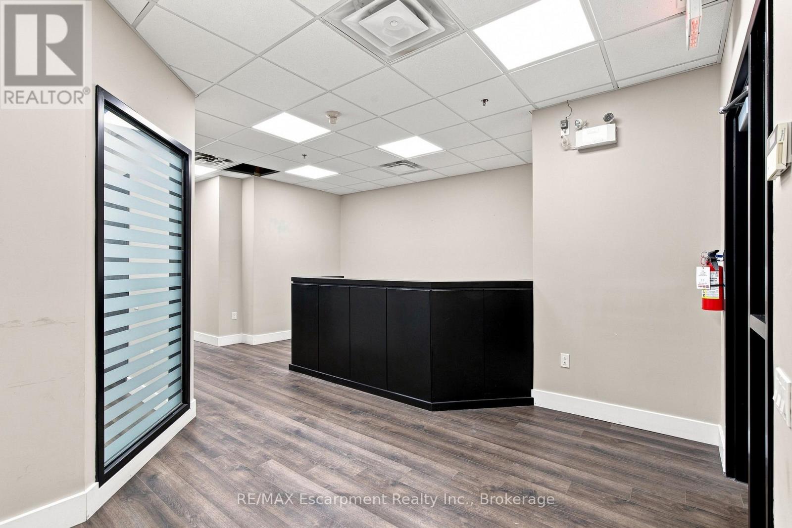 200 - 180 James Street S, Hamilton, Ontario  L8P 4V1 - Photo 9 - X13718486