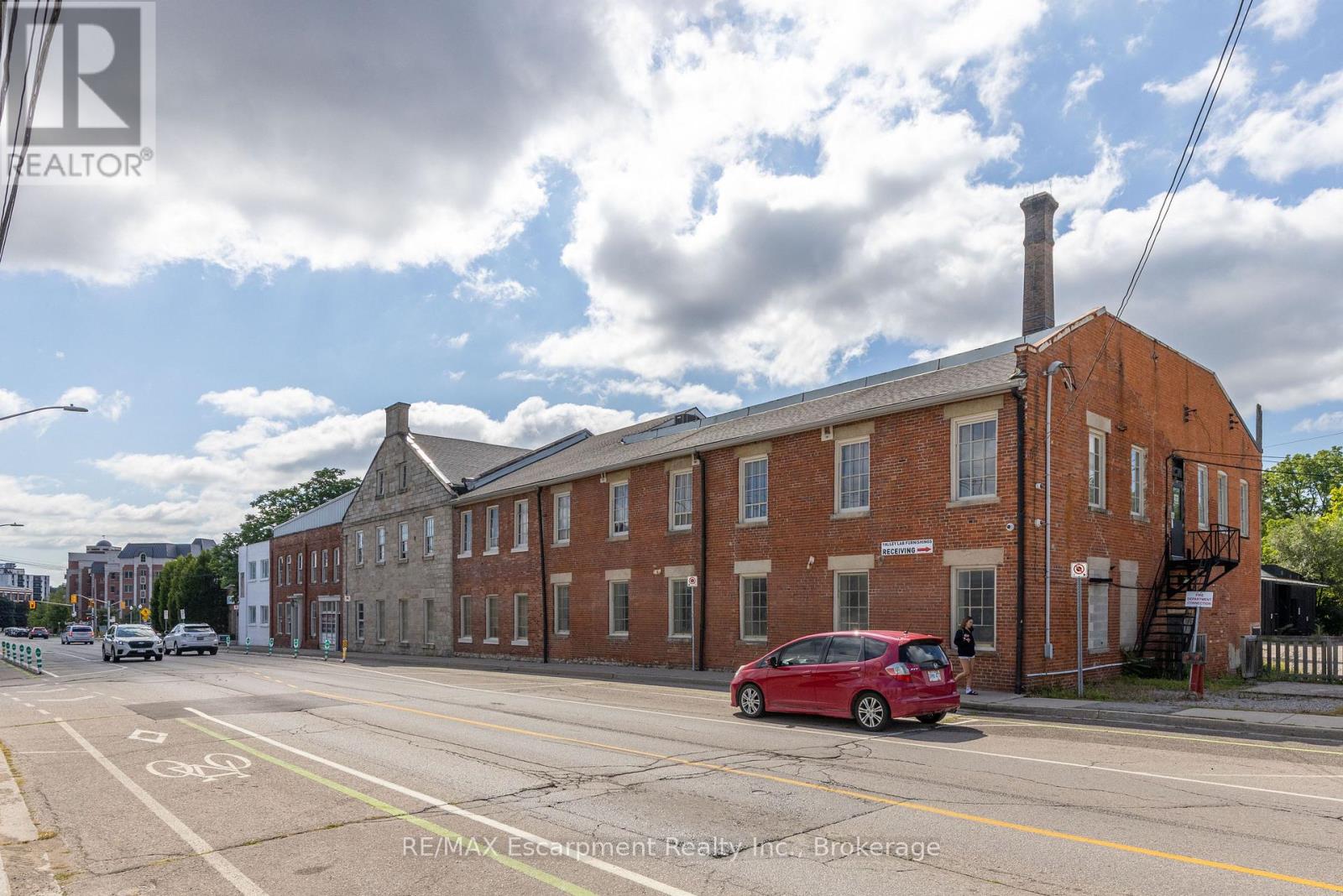 301 - 64 Hatt Street, Hamilton, Ontario  L9H 7T6 - Photo 7 - X13718502