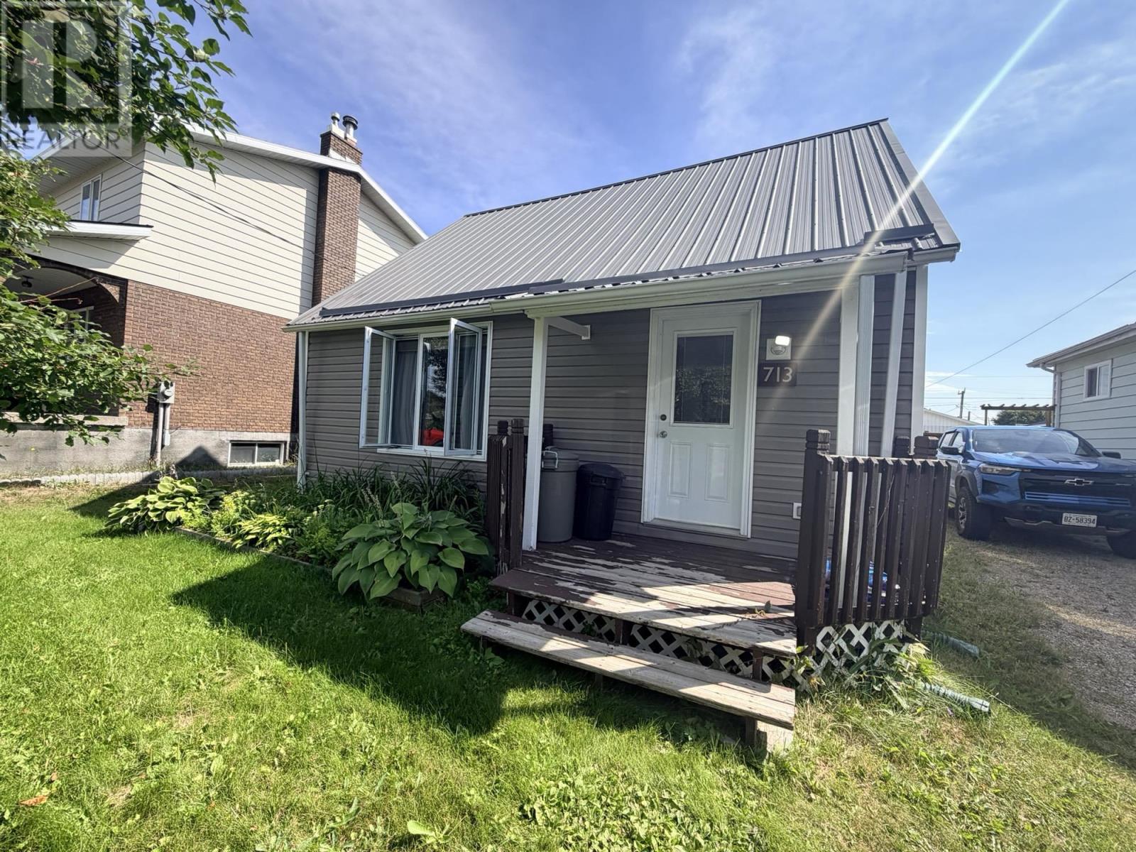 713 First ST W, Geraldton, Ontario