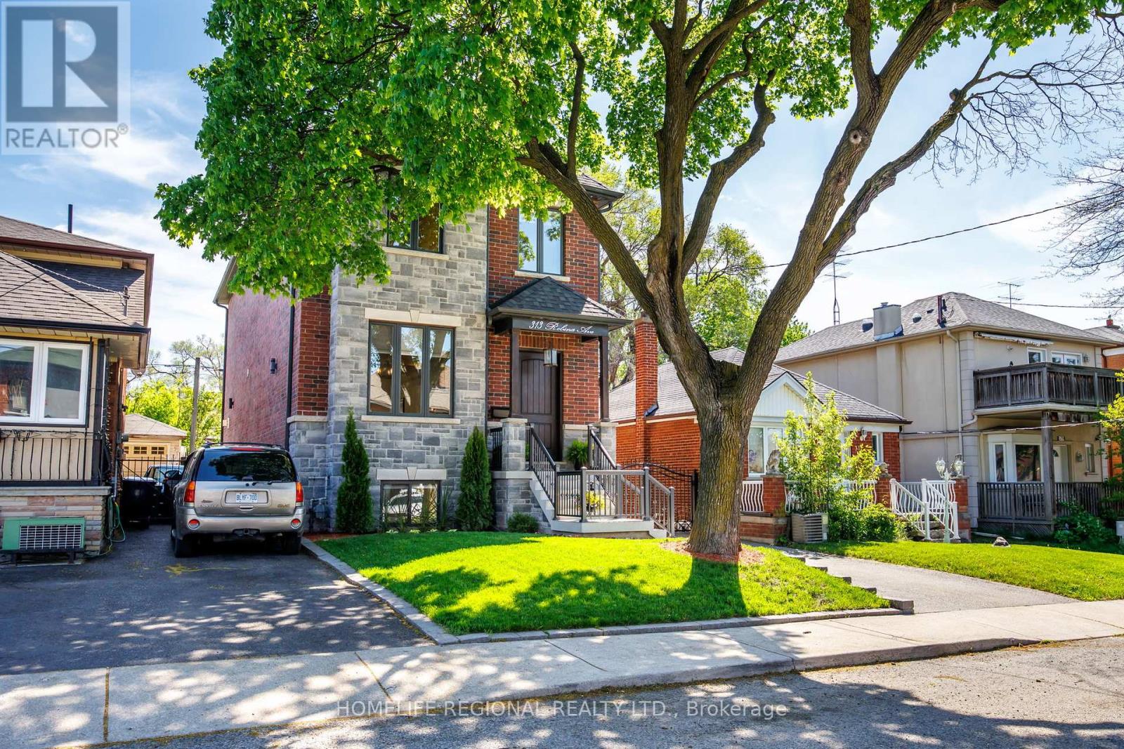 313 Robina Avenue, Toronto, Ontario  M6C 3Z2 - Photo 43 - C13718470