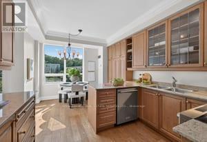 808 - 18 William Carson Crescent, Toronto, Ontario  M2P 2G6 - Photo 18 - C13718484