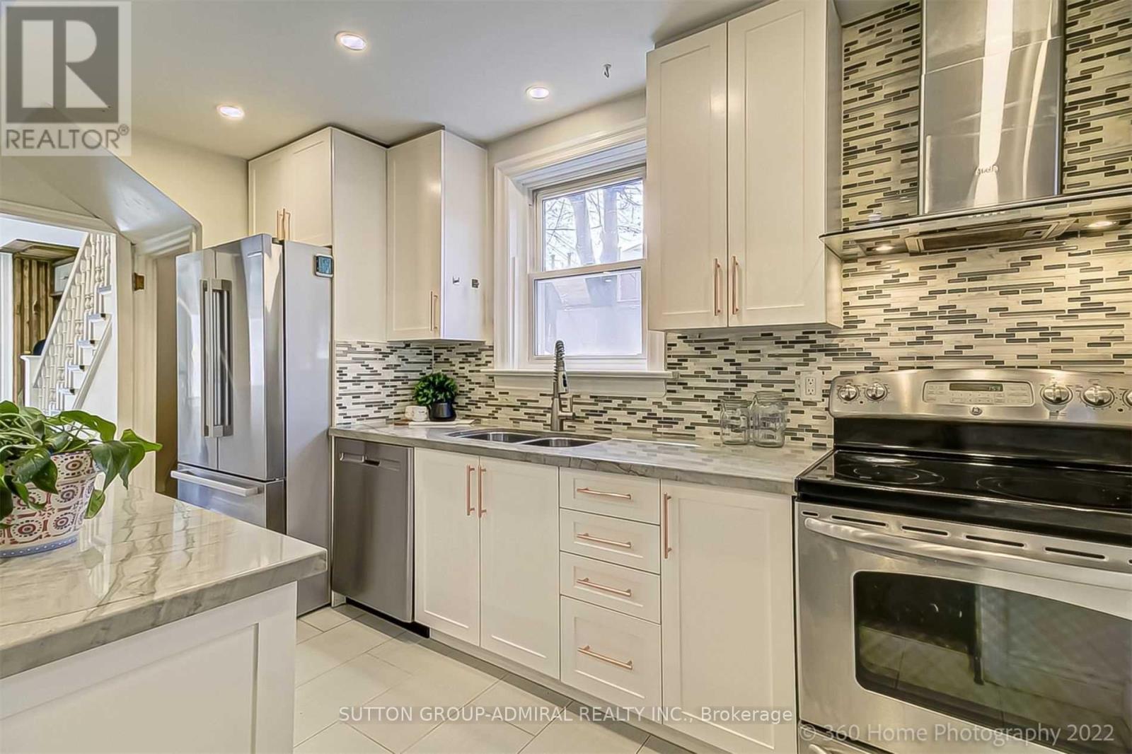 350 Roselawn Avenue, Toronto, Ontario  M4R 1G1 - Photo 15 - C13718580