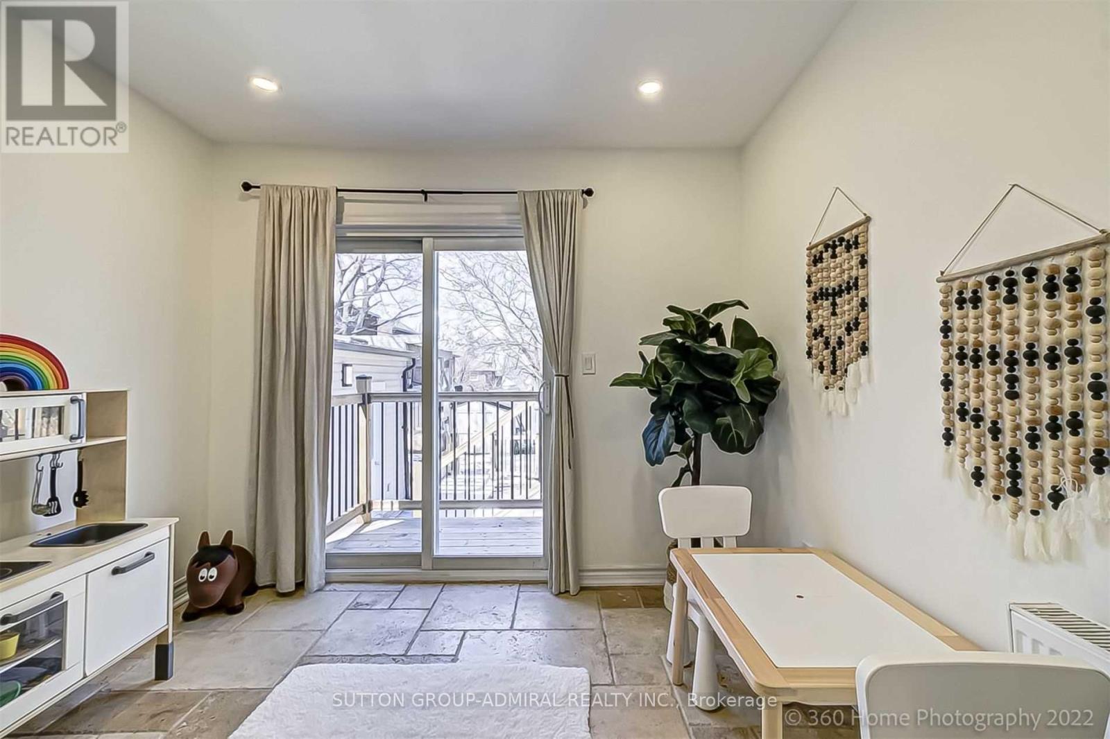 350 Roselawn Avenue, Toronto, Ontario  M4R 1G1 - Photo 18 - C13718580