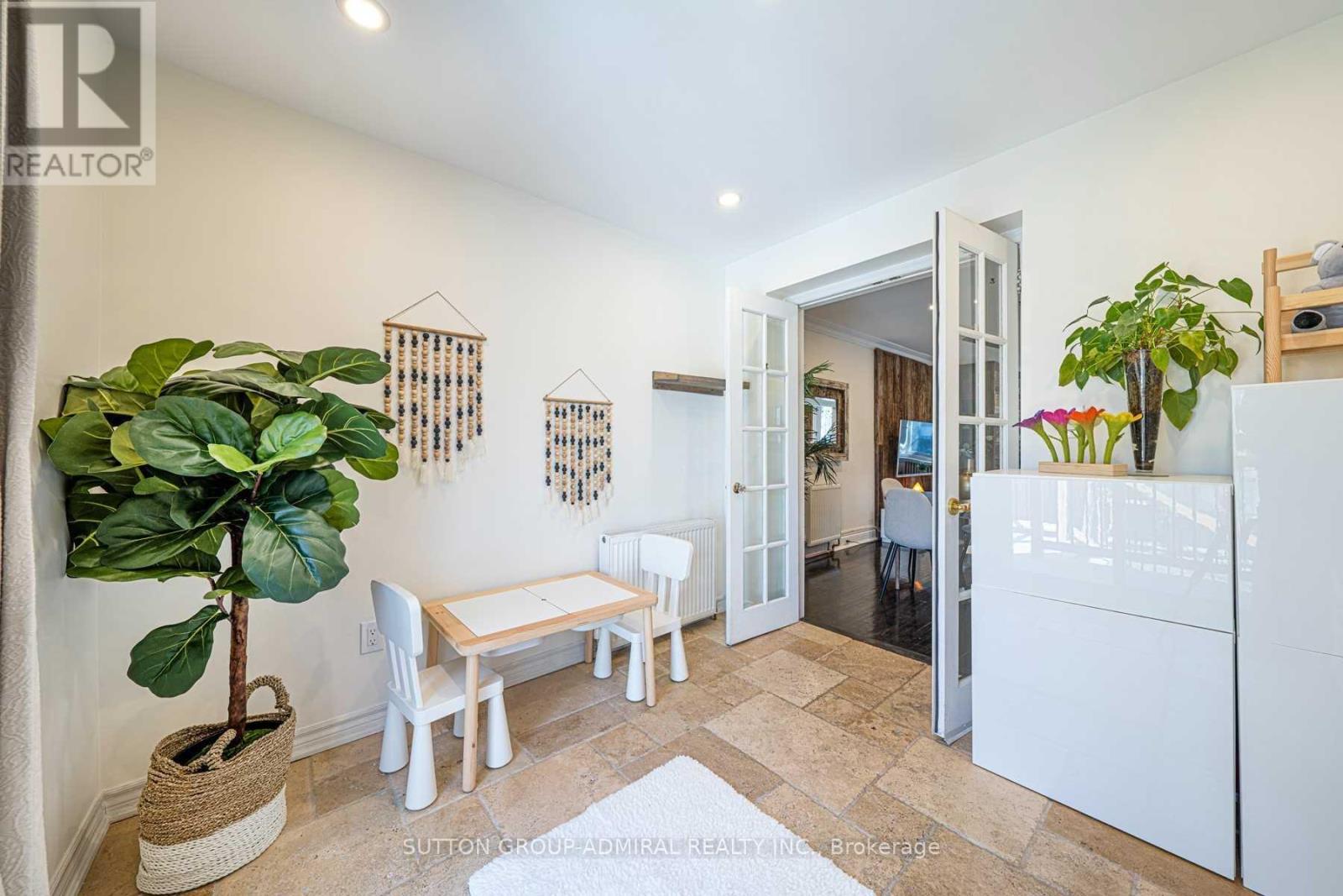 350 Roselawn Avenue, Toronto, Ontario  M4R 1G1 - Photo 19 - C13718580
