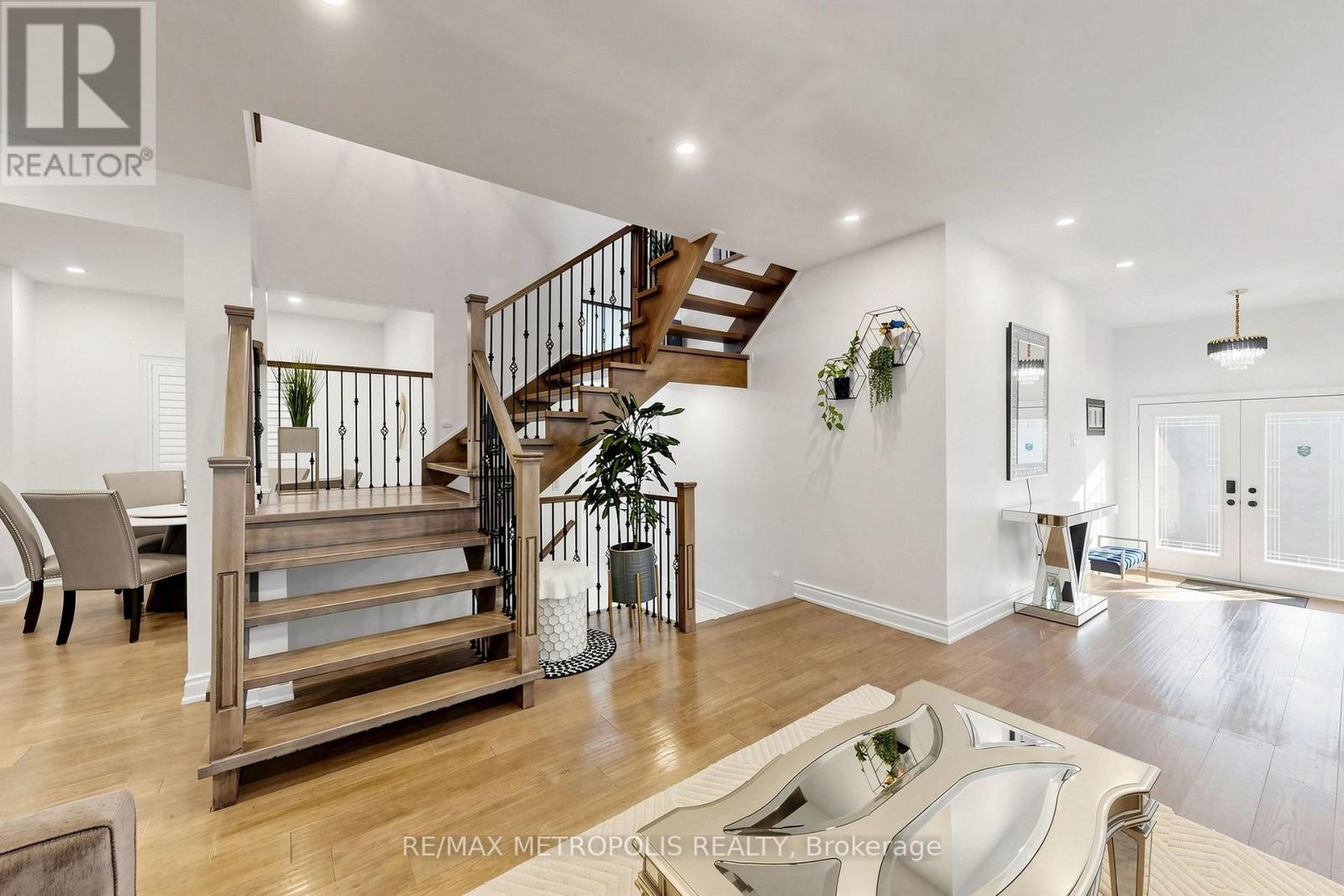 30a Cedar Drive, Toronto, Ontario  M1J 3E8 - Photo 6 - E13718458