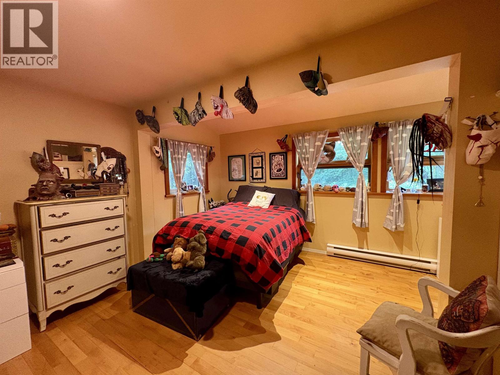1549 Park Avenue, Roberts Creek, British Columbia  V0N 2W2 - Photo 18 - R3159360