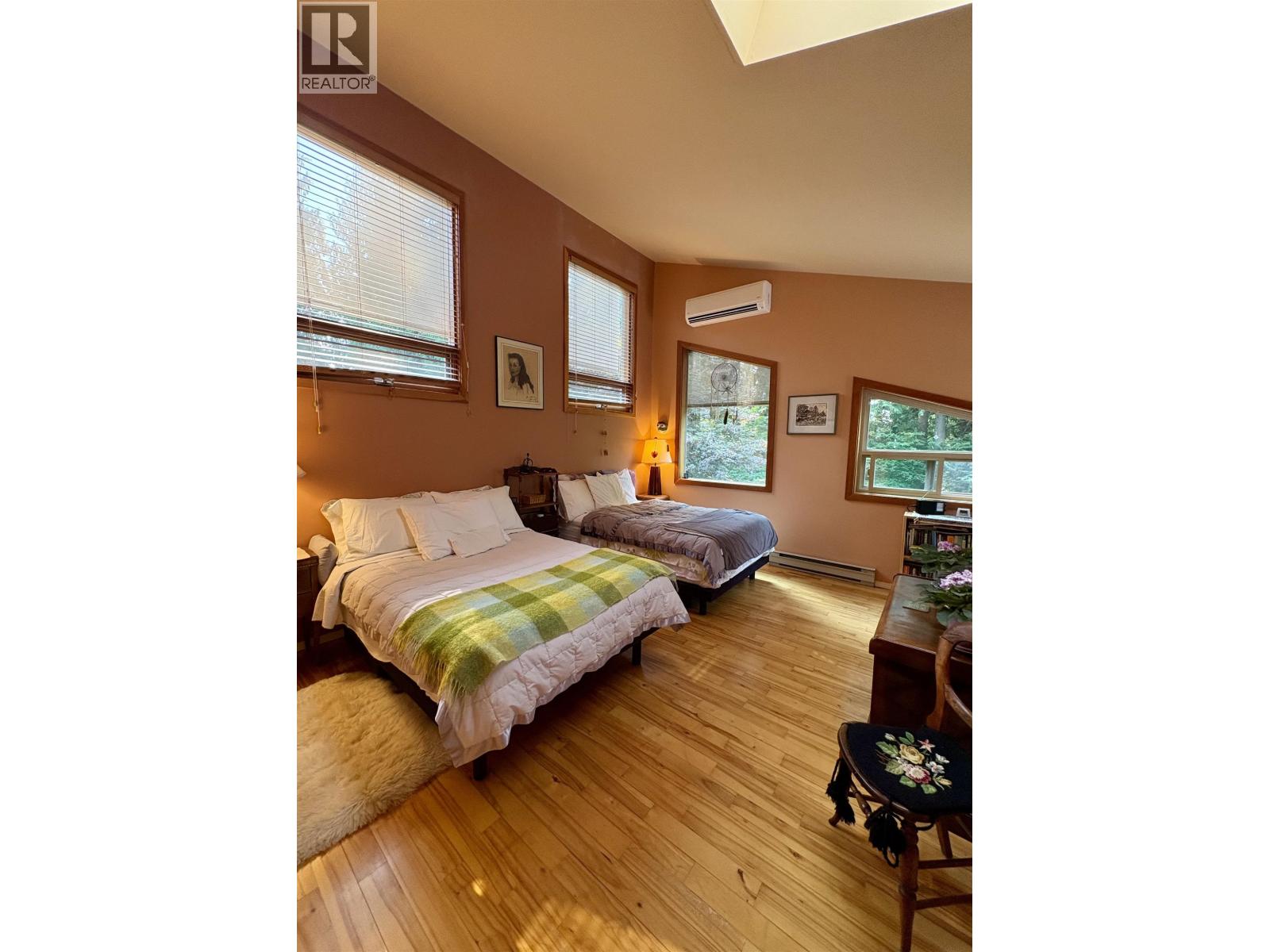 1549 Park Avenue, Roberts Creek, British Columbia  V0N 2W2 - Photo 21 - R3159360