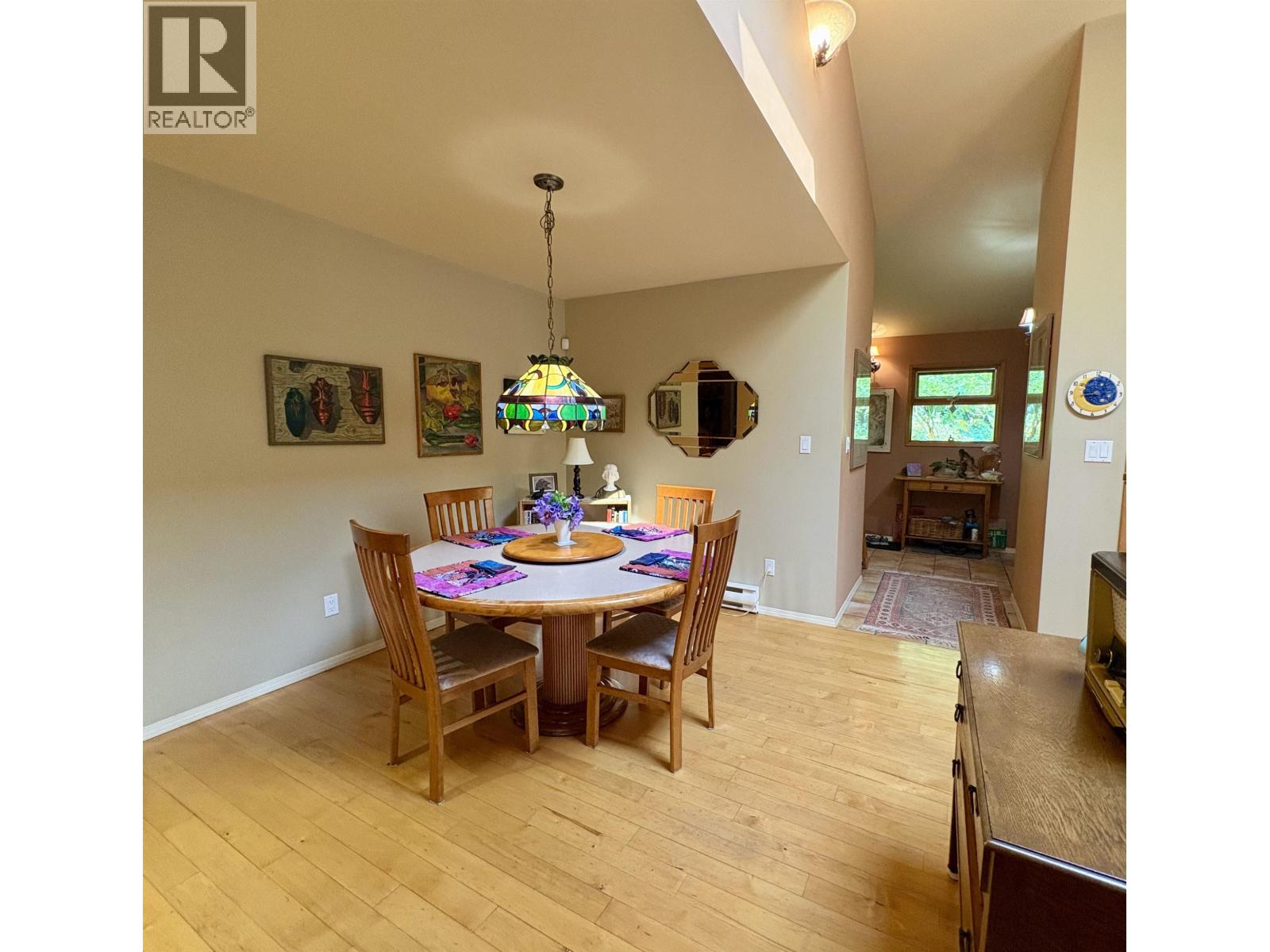 1549 Park Avenue, Roberts Creek, British Columbia  V0N 2W2 - Photo 9 - R3159360