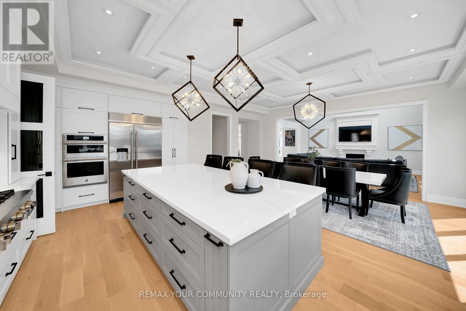 36 Arbordale Drive, Vaughan, Ontario  L4H 5K5 - Photo 6 - N13718446