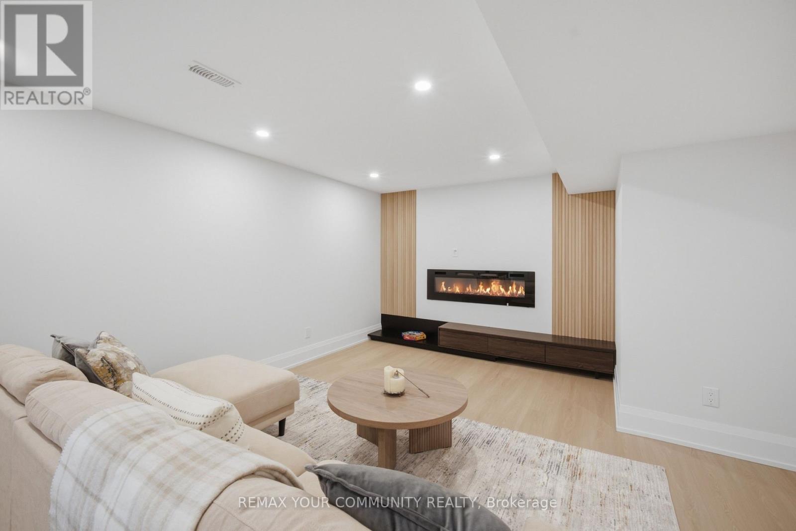2 Suggs Landing, Whitchurch-Stouffville, Ontario L4A 0K6 - Photo 30 - N13718536