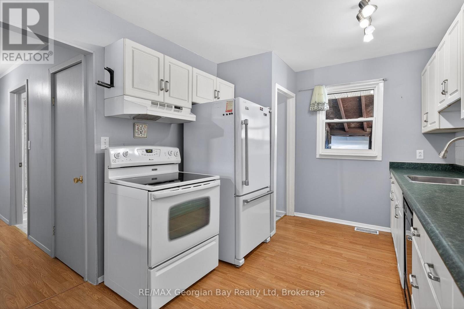 2407 Rumney Road, Tay, Ontario  L4R 4K3 - Photo 3 - S13718510