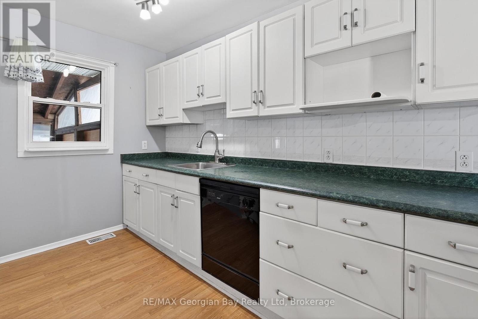 2407 Rumney Road, Tay, Ontario  L4R 4K3 - Photo 5 - S13718510