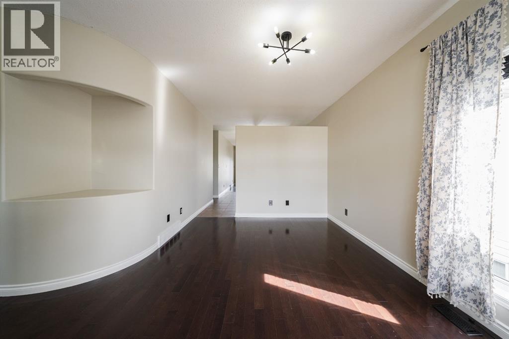 142 Laffont Way, Fort Mcmurray, Alberta  T9K 2P9 - Photo 6 - A2339971