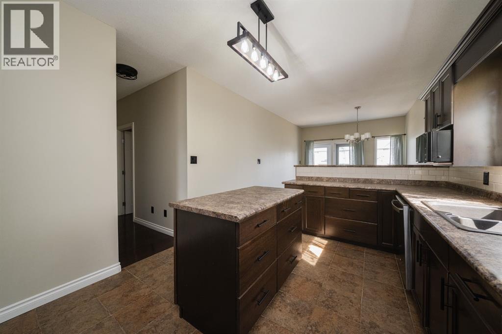 142 Laffont Way, Fort Mcmurray, Alberta  T9K 2P9 - Photo 14 - A2339971