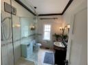1912 Abbott Street, Kelowna, BC V1Y 1B7