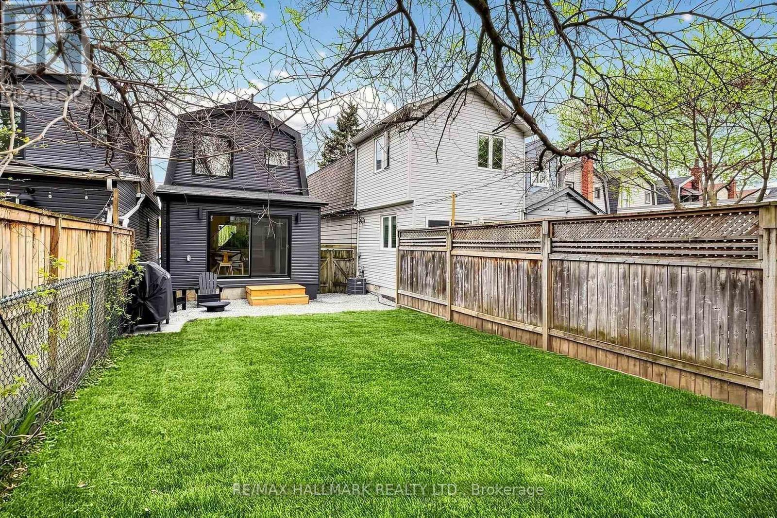 227 Donlands Avenue, Toronto, Ontario  M4J 3P9 - Photo 42 - E13712680