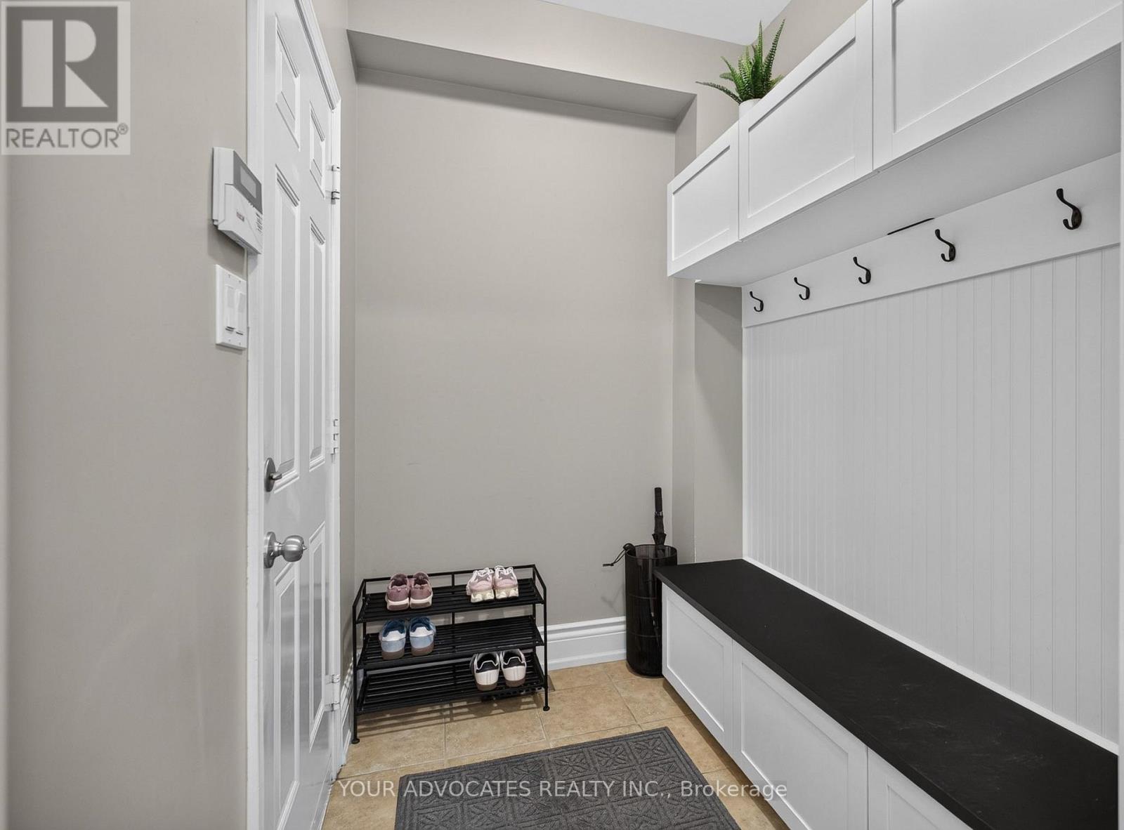 228 Twin Hills Crescent, Vaughan, Ontario  L4H 0H4 - Photo 6 - N13693798