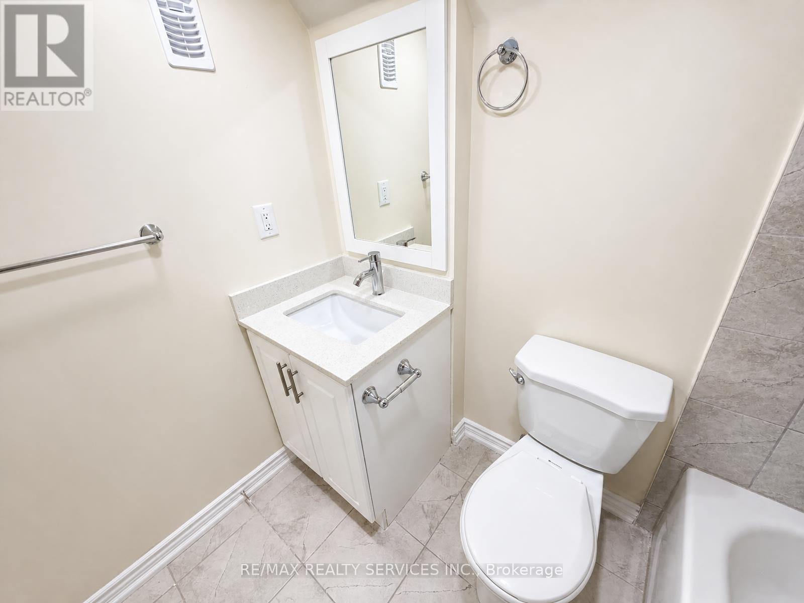Basement - 347 Edenbrook Hill Drive, Brampton, Ontario  L7A 2N4 - Photo 12 - W13718482