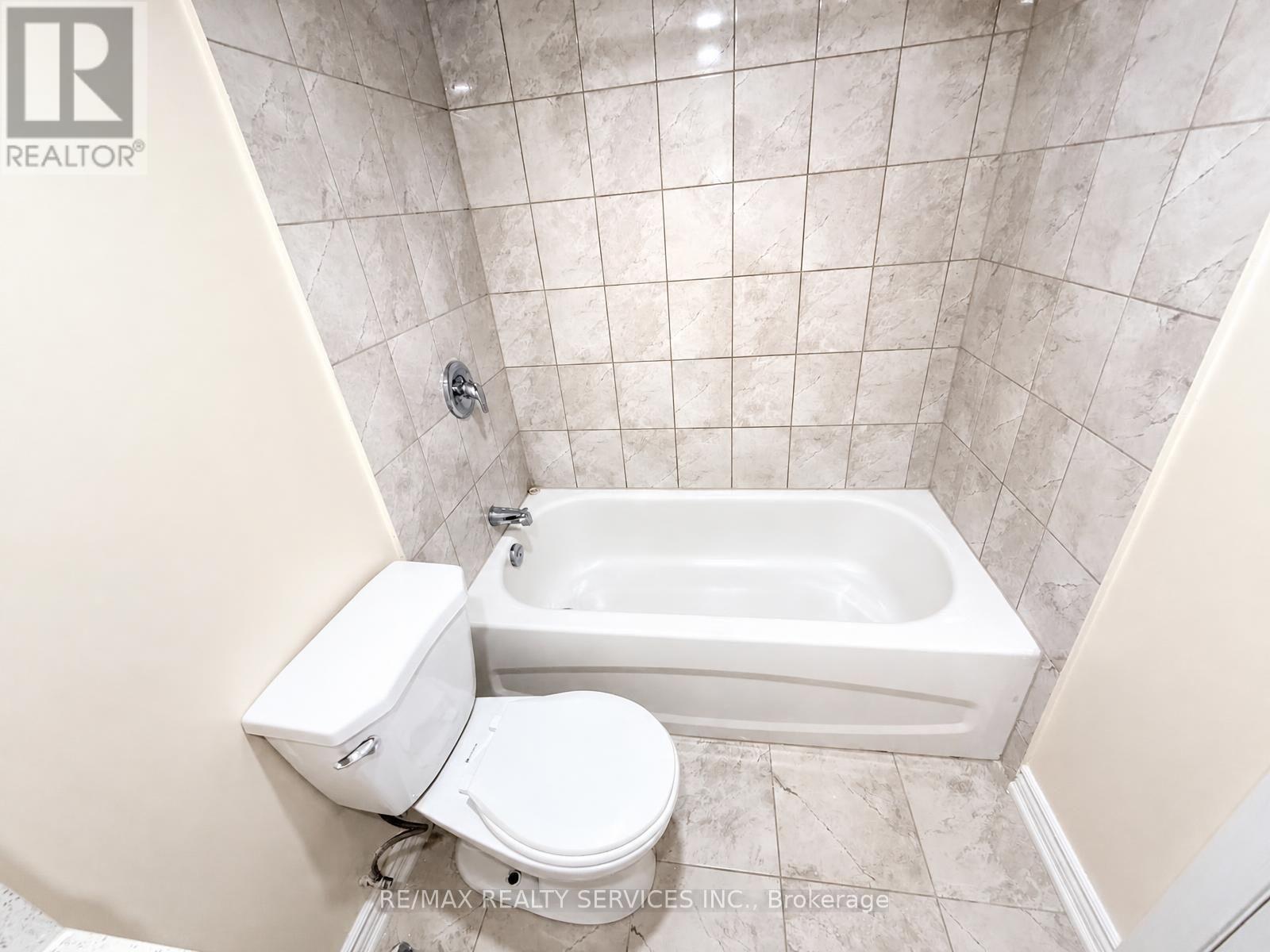 Basement - 347 Edenbrook Hill Drive, Brampton, Ontario  L7A 2N4 - Photo 13 - W13718482