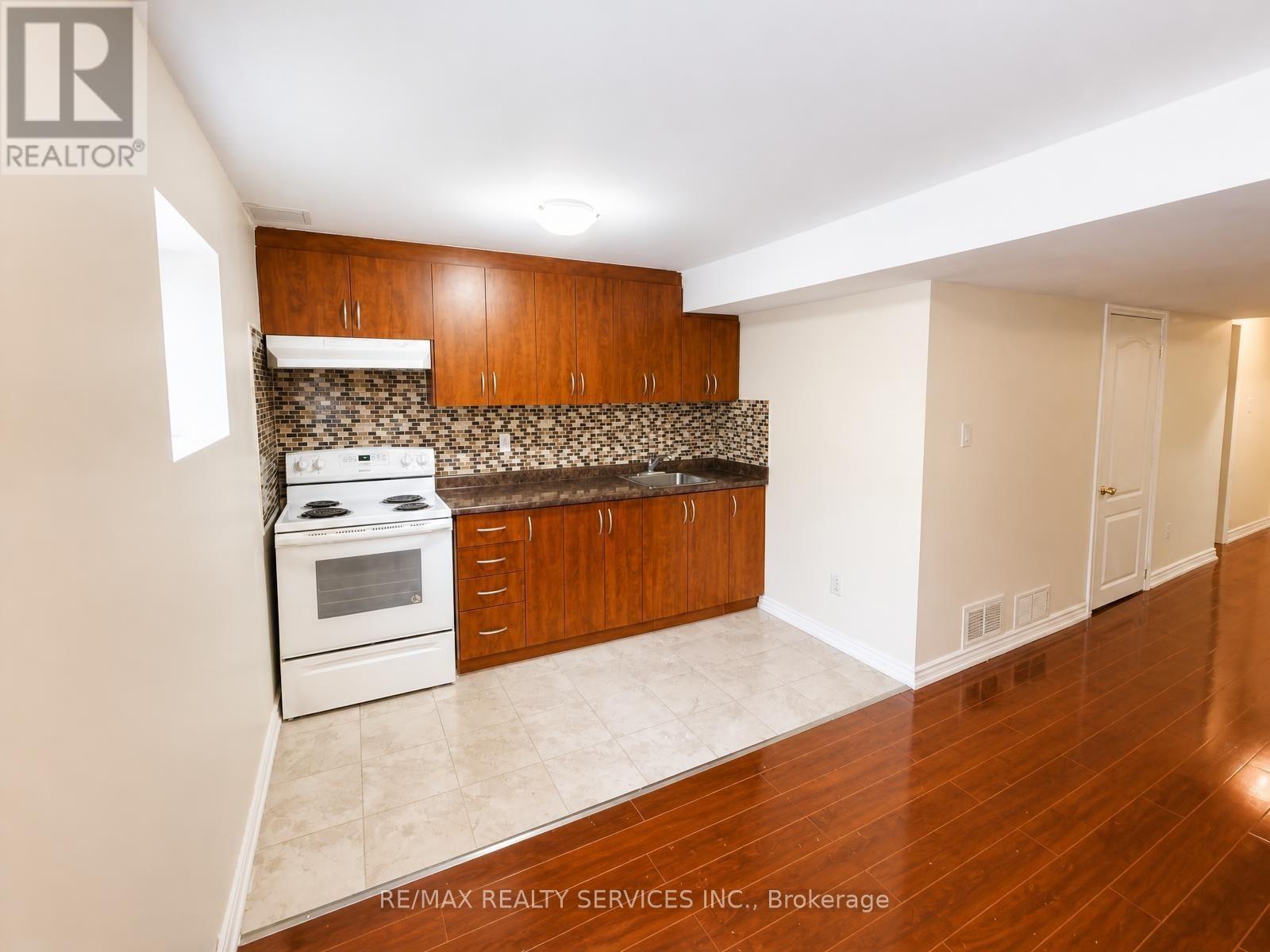Basement - 347 Edenbrook Hill Drive, Brampton, Ontario  L7A 2N4 - Photo 5 - W13718482
