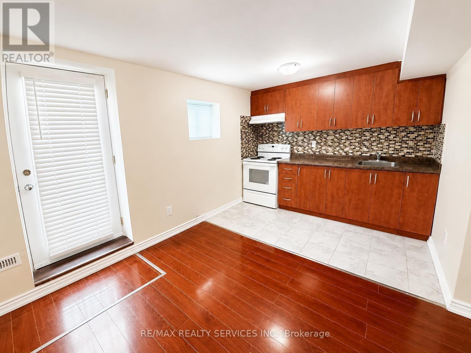 Basement - 347 Edenbrook Hill Drive, Brampton, Ontario  L7A 2N4 - Photo 6 - W13718482