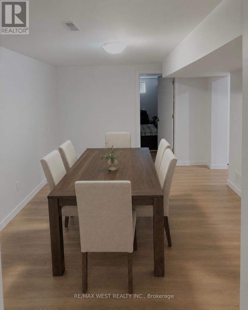 Lower - 41 Westroyal Road, Toronto, Ontario  M9P 2C4 - Photo 3 - W13718530