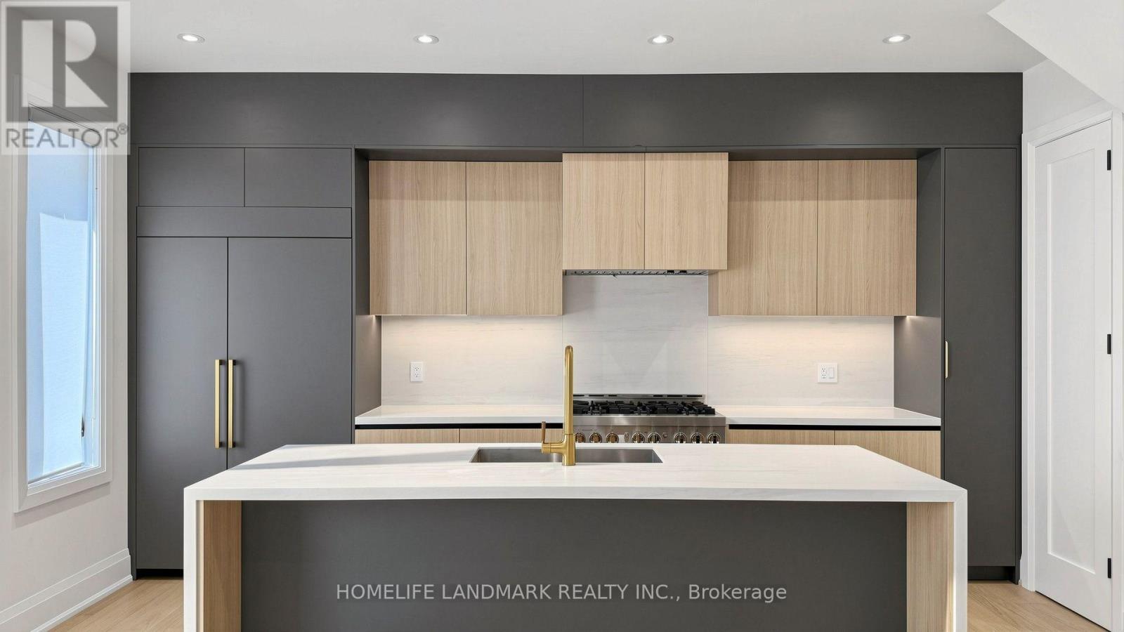 Unit D - 750 Glengrove Avenue W, Toronto, Ontario  M6B 2J6 - Photo 14 - W13718534