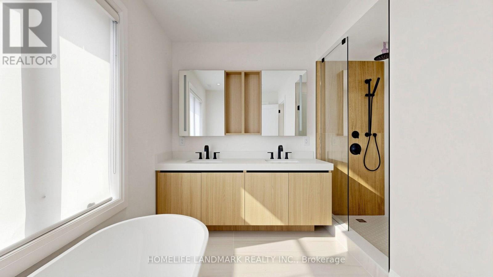 Unit D - 750 Glengrove Avenue W, Toronto, Ontario  M6B 2J6 - Photo 24 - W13718534