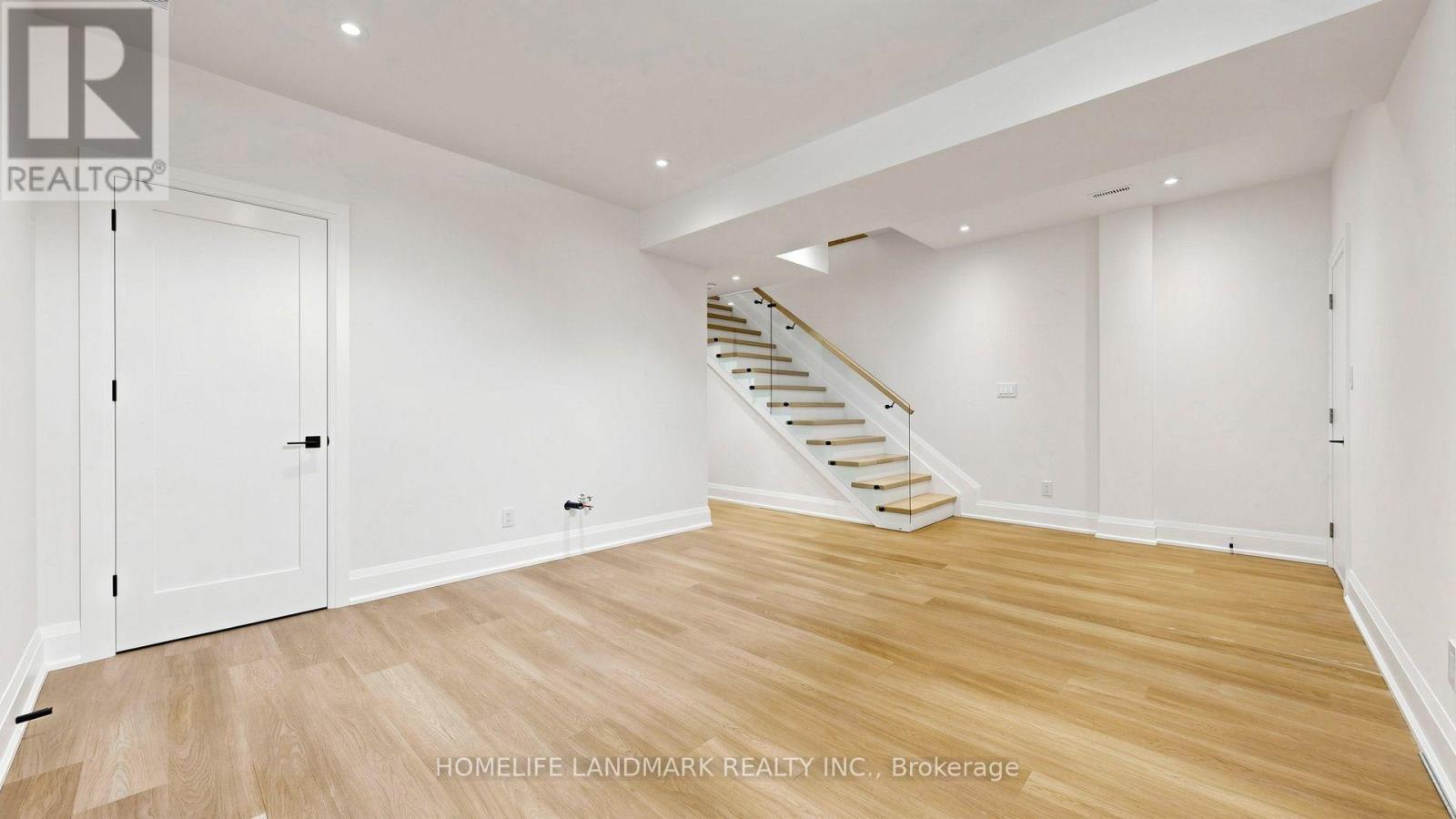 Unit D - 750 Glengrove Avenue W, Toronto, Ontario  M6B 2J6 - Photo 43 - W13718534