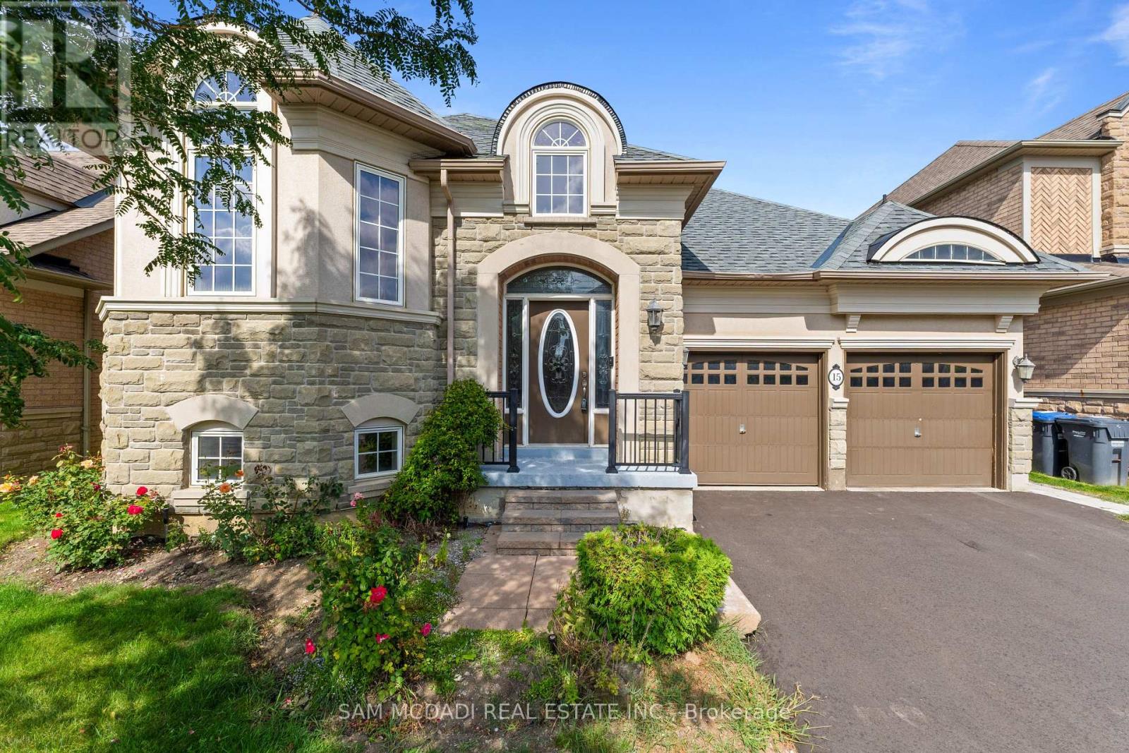 15 EAGLESPRINGS CRESCENT, Brampton, Ontario