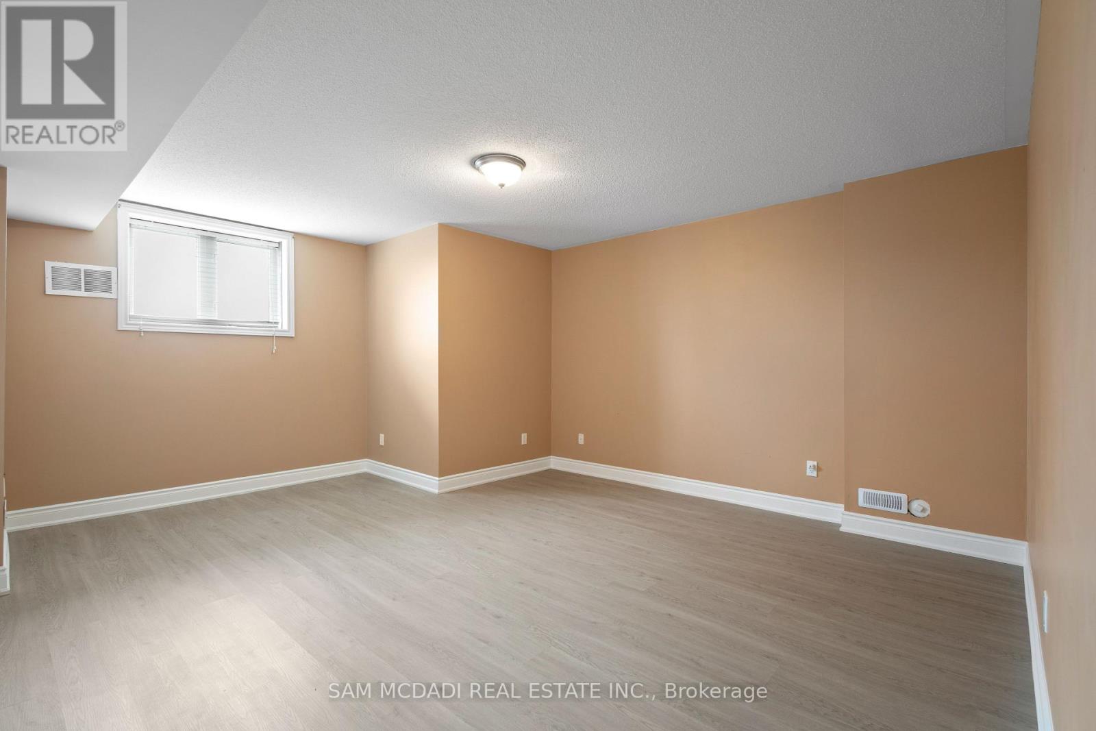 15 Eaglesprings Crescent, Brampton, Ontario  L6P 2V8 - Photo 37 - W13718574