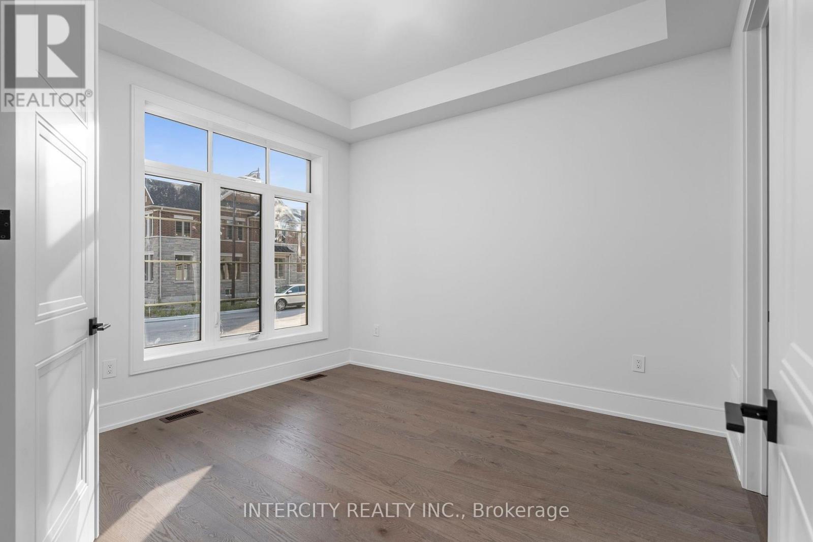 20 Gold Bottom Crescent, Brampton, Ontario L6P 4H8 - Photo 8 - W13718602