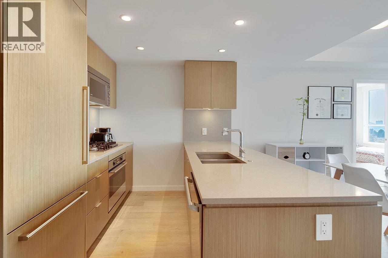 1403 125 E 14th Street, North Vancouver, British Columbia  V7L 0E6 - Photo 5 - R3158461