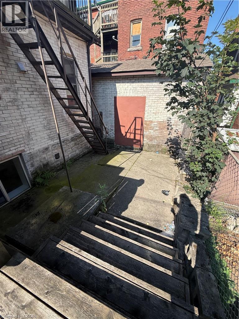 947 Main Street E Unit# 2, Hamilton, Ontario  L8M 1M9 - Photo 7 - 40857606
