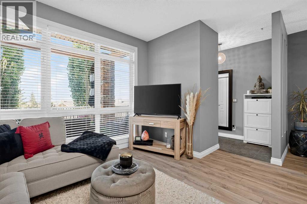 2, 140 Rockyledge View NW, Calgary, Alberta  T3G 5Y4 - Photo 17 - A2339704