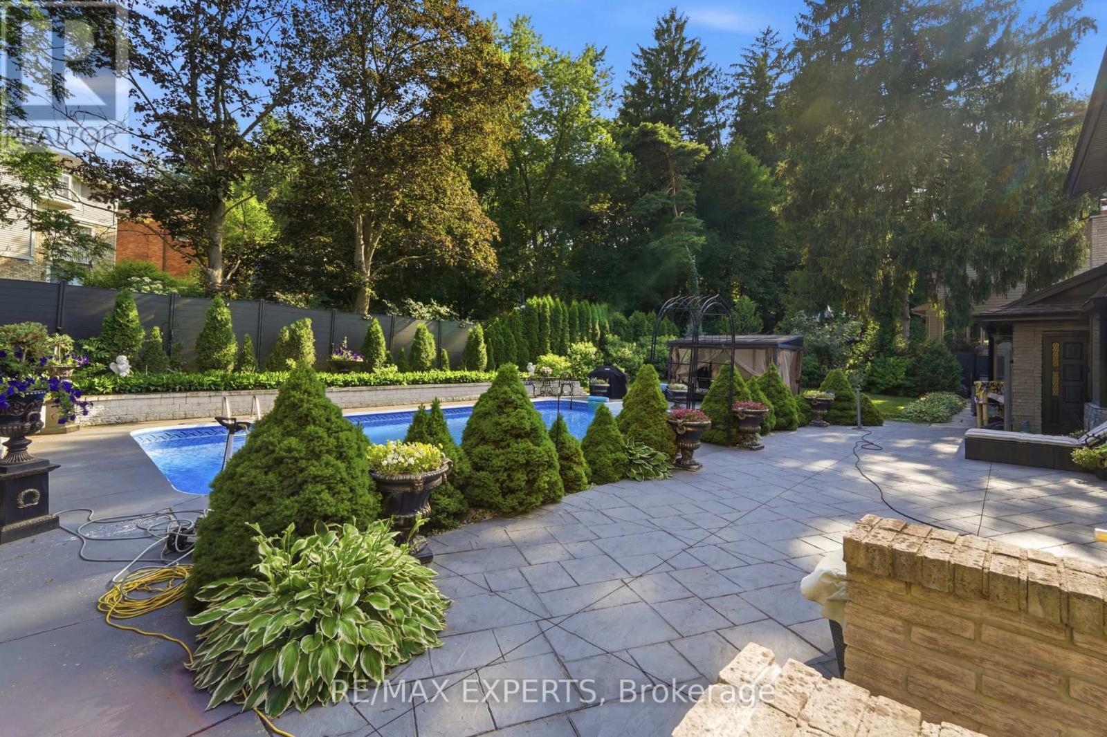 28 Stonegate Drive, Hamilton, Ontario  L9G 3R7 - Photo 35 - X13718472