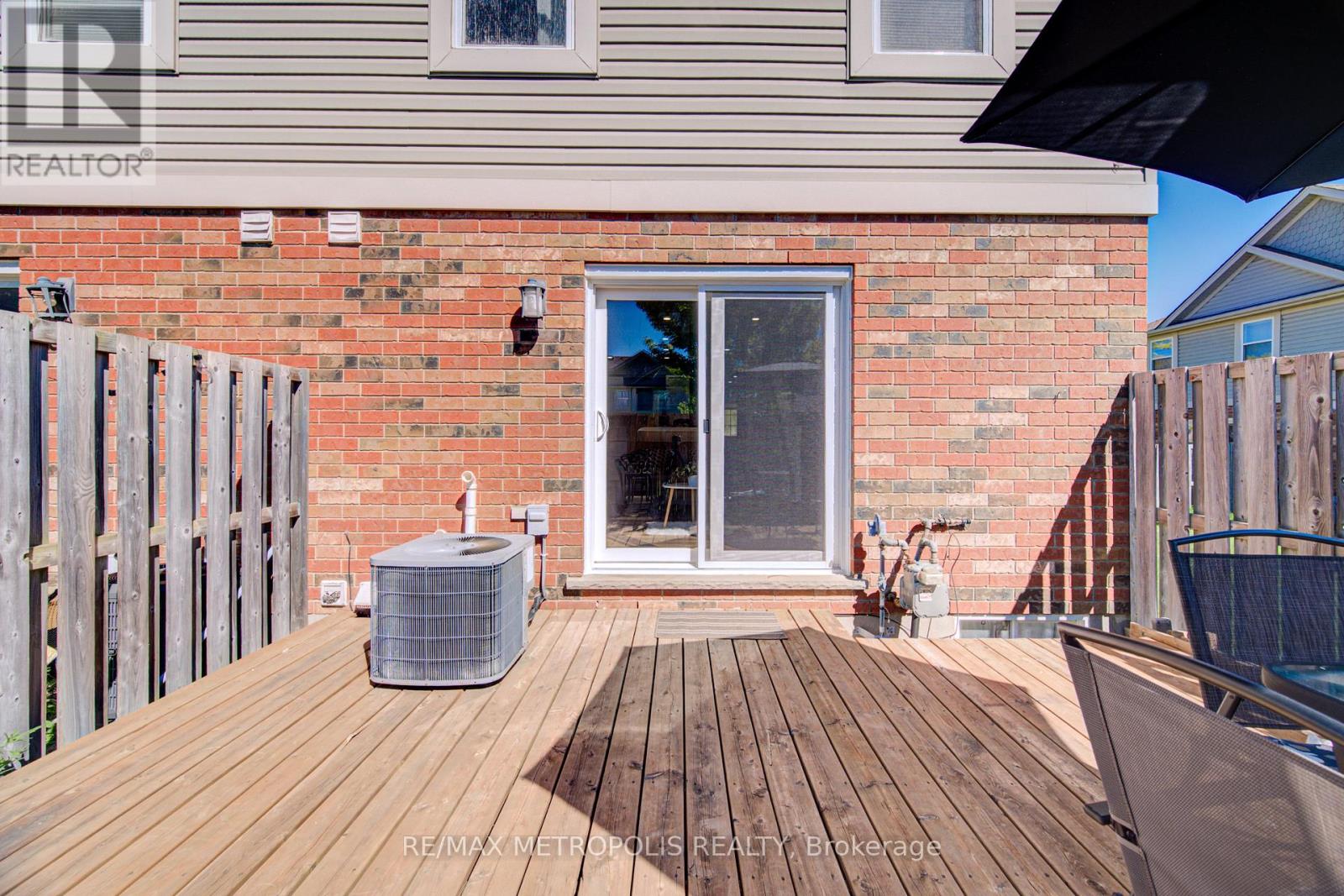37 - 124 Gosling Gardens, Guelph, Ontario  N1G 5K6 - Photo 36 - X13718552