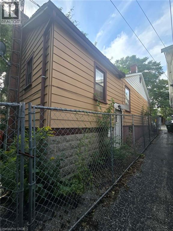 25 Beachdale Avenue, Toronto, Ontario  M1N 1V7 - Photo 3 - 40856021