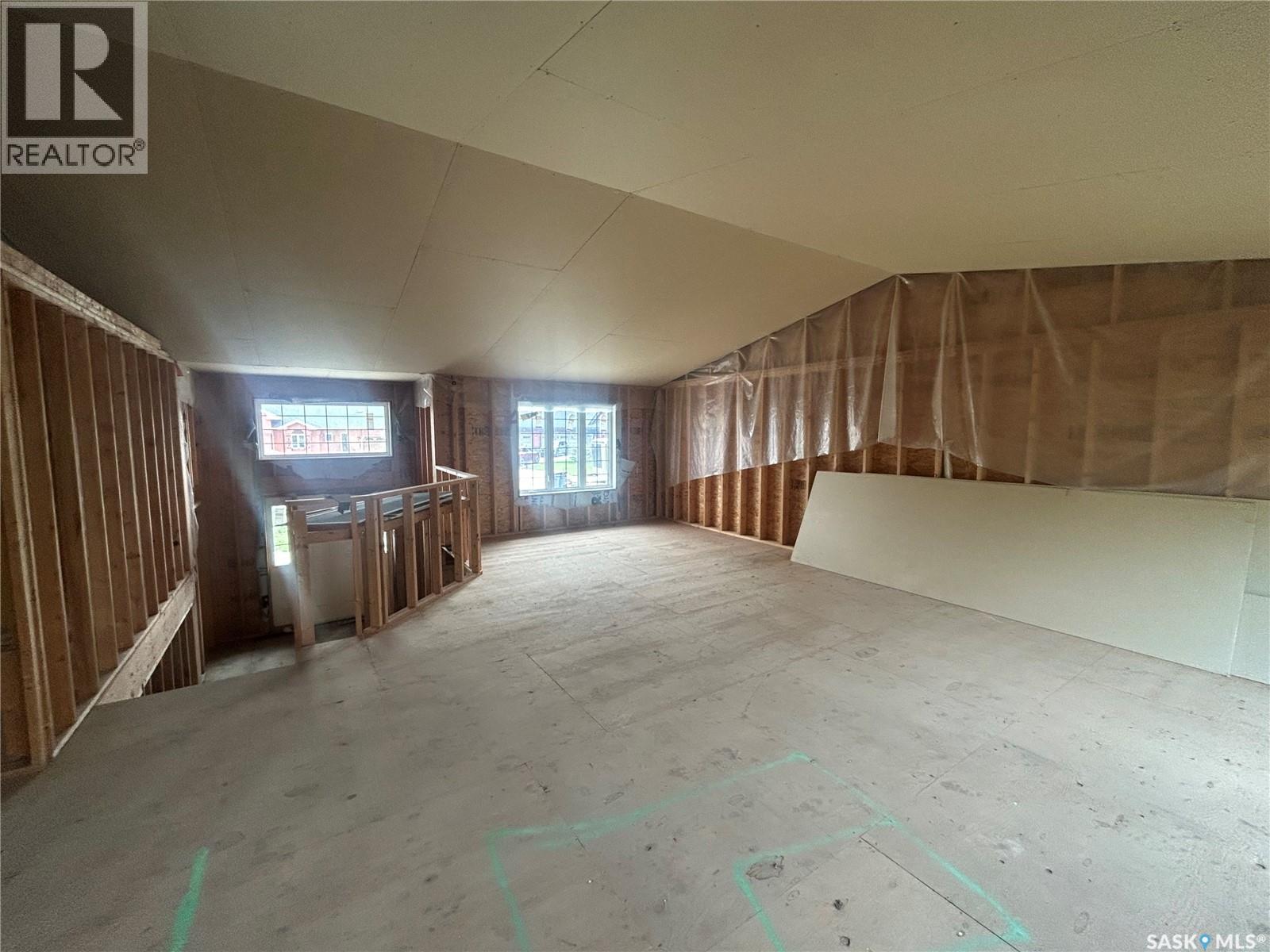 117 Carson Bay, Lampman, Saskatchewan  S0C 0B5 - Photo 8 - SK043812