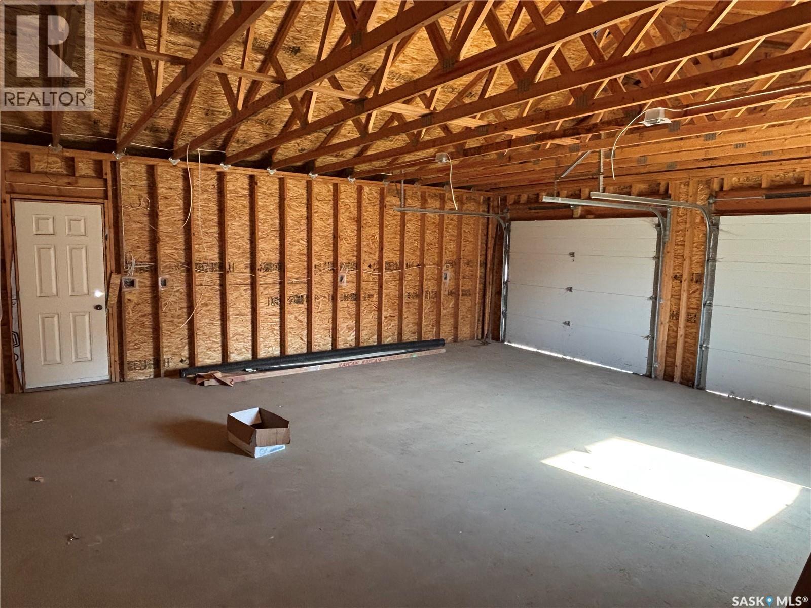117 Carson Bay, Lampman, Saskatchewan  S0C 0B5 - Photo 24 - SK043812
