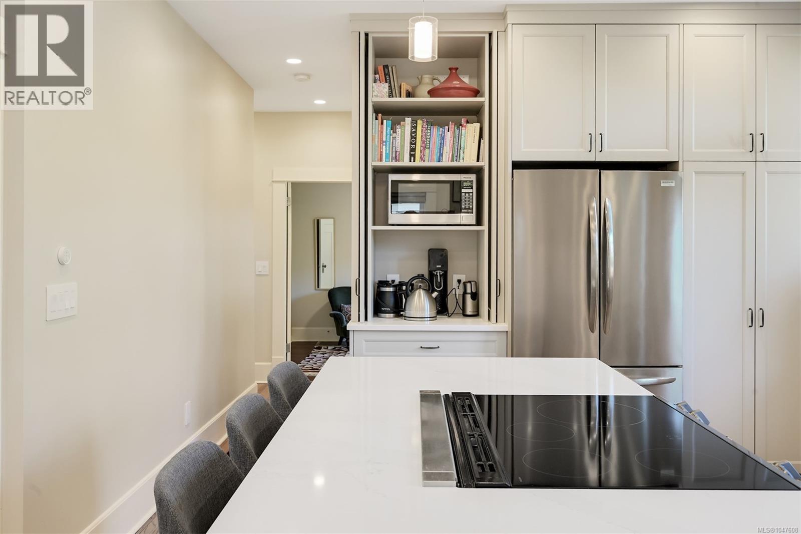 87 Cambridge St, Victoria, British Columbia  V9A 5K9 - Photo 18 - 1047608