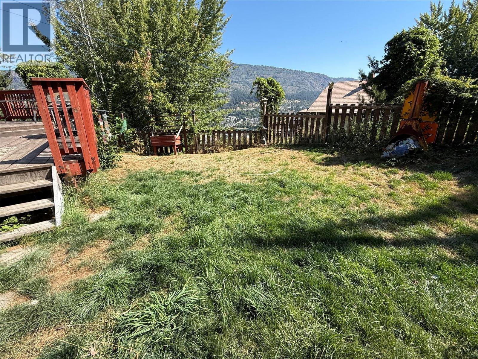943 Mountain Street, Trail, British Columbia V1R 3G6 - Photo 22 - 10398793