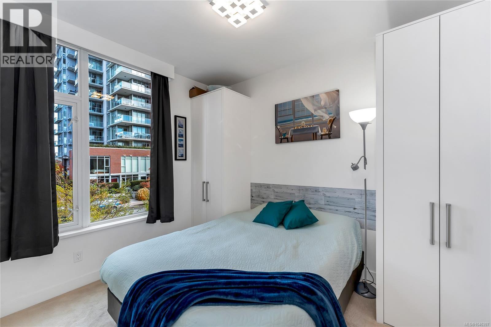 211 70 Saghalie Rd, Victoria, British Columbia  V9A 0G9 - Photo 9 - 1046397