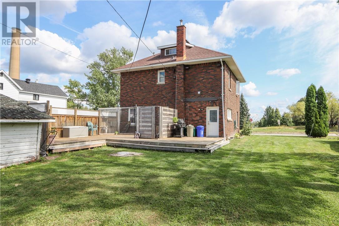 6 Diorite Street, Copper Cliff, Ontario  P0M 1N0 - Photo 45 - 2130033