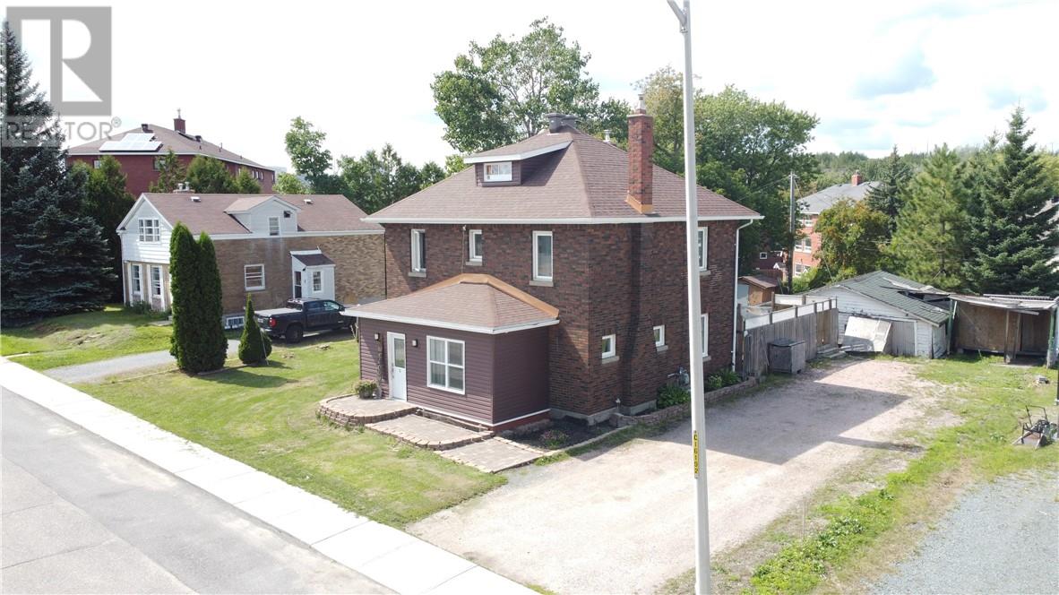 6 Diorite Street, Copper Cliff, Ontario  P0M 1N0 - Photo 47 - 2130033