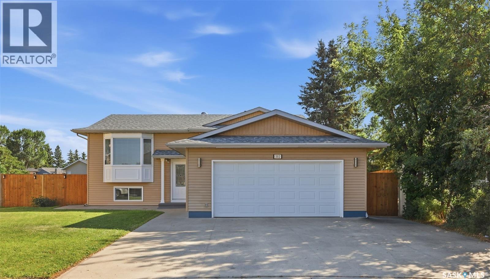 302 Nixon Crescent, Saskatoon, Saskatchewan  S7L 7G1 - Photo 1 - SK046816